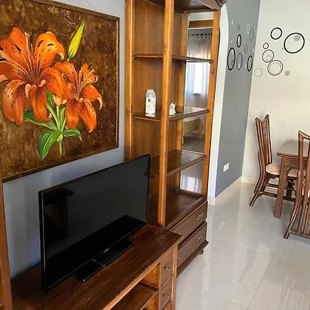 Cala De 2 Apartment *